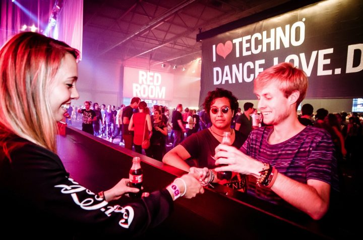 Fast Forward Evenementenbureau Gent Coca Cola I Love Techno 2013 P18Q2Uohkh92C1V3Hstej9G10Mub