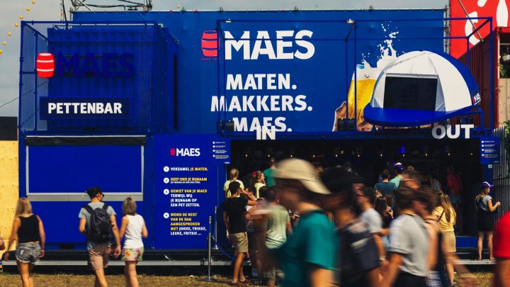 Fast Forward Evenementenbureau Gent Maes Bier Brand Activation Festivalstandmaes Pettenbar Festivals 2018 16