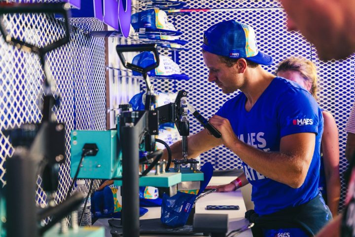 Fast Forward Evenementenbureau Gent Maes Bier Brand Activation Festivalstandmaes Pettenbar Festivals 2018 21