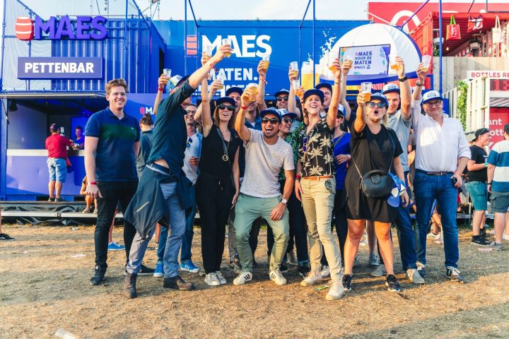 Fast Forward Evenementenbureau Gent Maes Bier Brand Activation Festivalstandmaes Pettenbar Festivals 2018 26