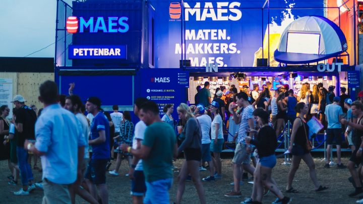 Fast Forward Evenementenbureau Gent Maes Bier Brand Activation Festivalstandmaes Pettenbar Festivals 2018 34