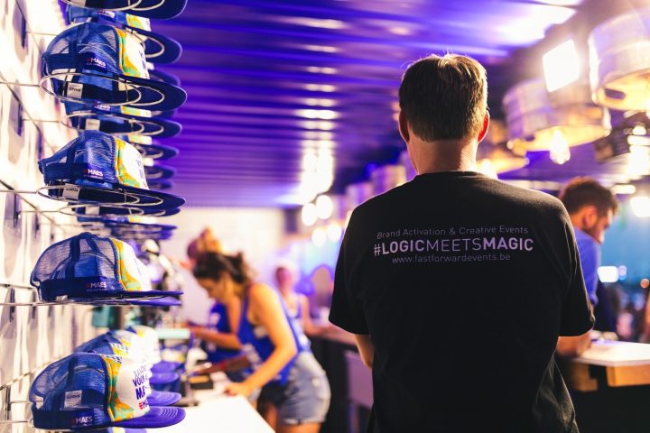 Fast Forward Evenementenbureau Gent Maes Bier Brand Activation Festivalstandmaes Pettenbar Festivals 2018 36